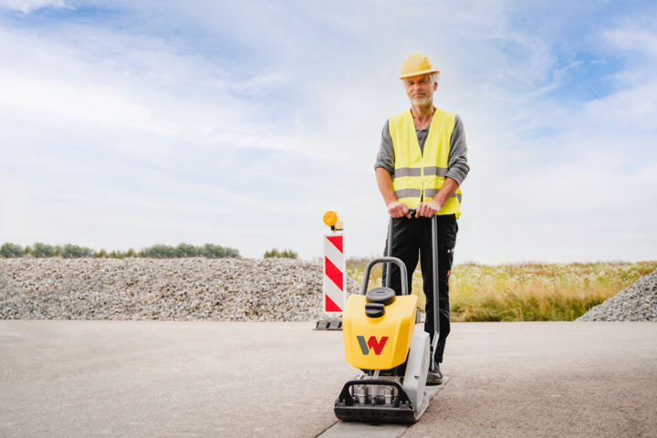 Wynajem Zagęszczarek w Szydłowcu – Profesjonalna Oferta od Bakaro